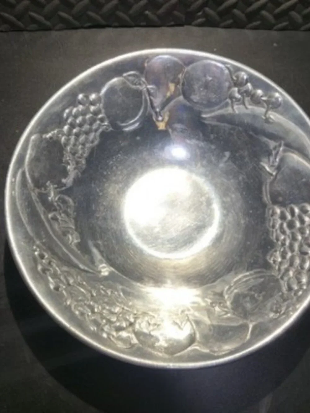 Vintage Wilton Armetale Round Fruit Vegetable Salad Bowl 12.75